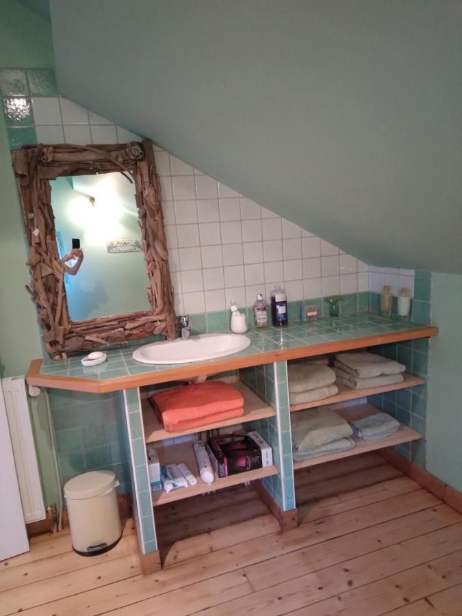 Les Dames De La Saugiat Bed & Breakfast Le Fied Exterior foto