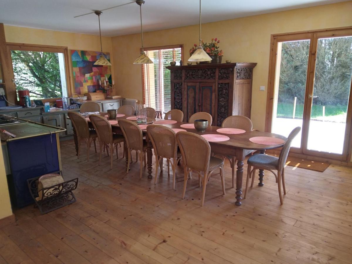 Les Dames De La Saugiat Bed & Breakfast Le Fied Exterior foto