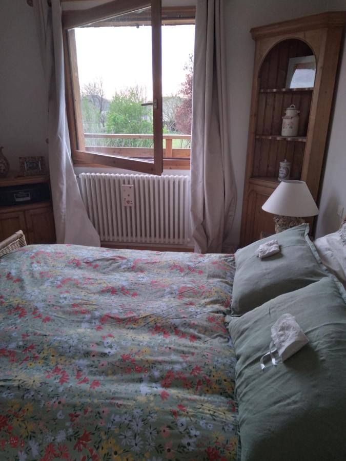 Les Dames De La Saugiat Bed & Breakfast Le Fied Exterior foto