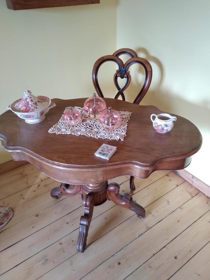 Les Dames De La Saugiat Bed & Breakfast Le Fied Exterior foto