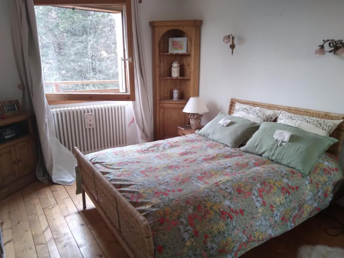 Les Dames De La Saugiat Bed & Breakfast Le Fied Exterior foto