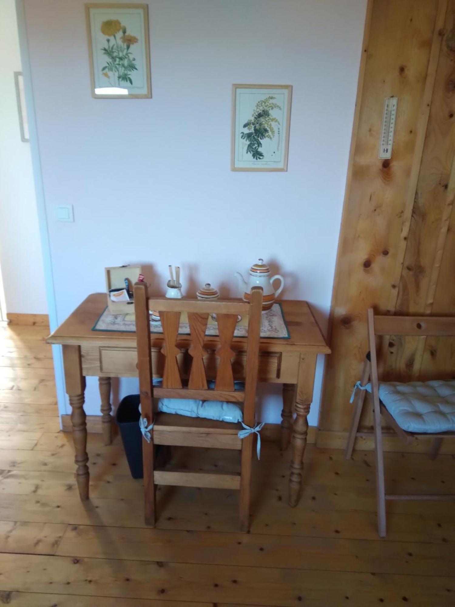 Les Dames De La Saugiat Bed & Breakfast Le Fied Exterior foto